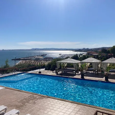 Dolce Blue Boho, Premium With Seaview Apartment *